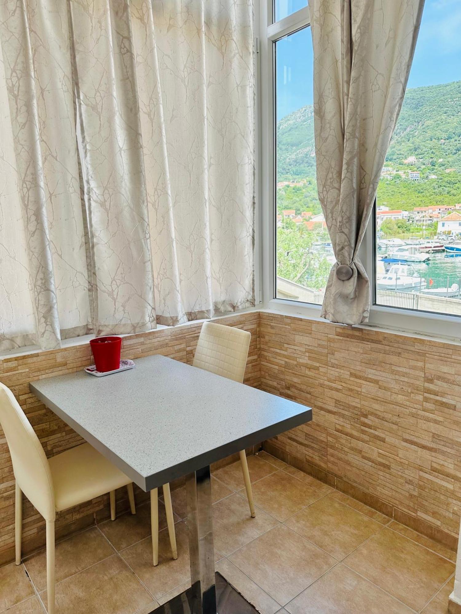Villa Nela Tivat Ngoại thất bức ảnh